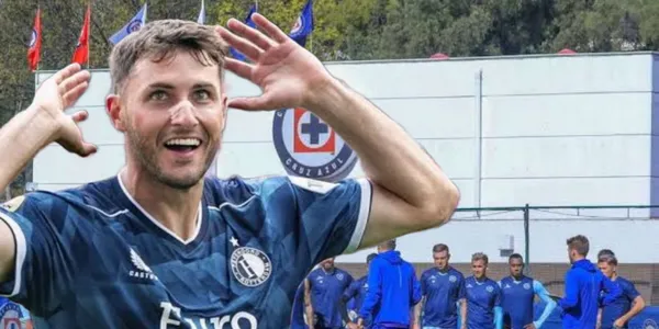 El argentino que sigue los pasos de Santiago Giménez, renovó con Cruz Azul.