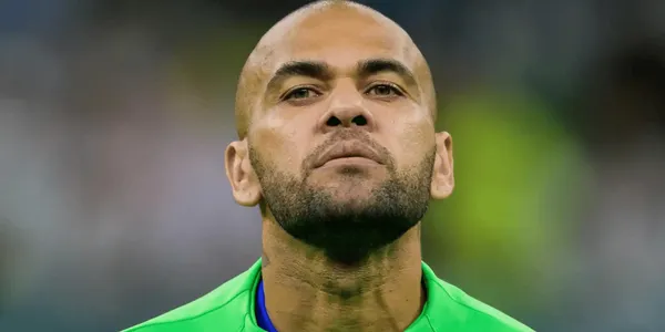 El astro brasileño volvió a mostrar sus habilidades una vez más en el Centro Penitenciario Brians 2 de Barcelona.