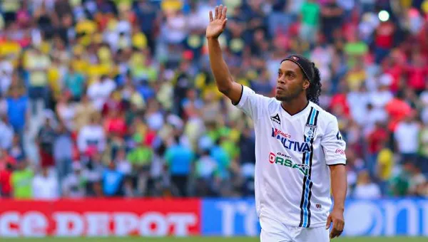 El astro jugará amistosos en el país