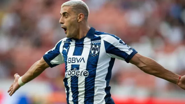 El atacante de la selección mexicana amplió la ventaja de Los regios al global de 2 a 0