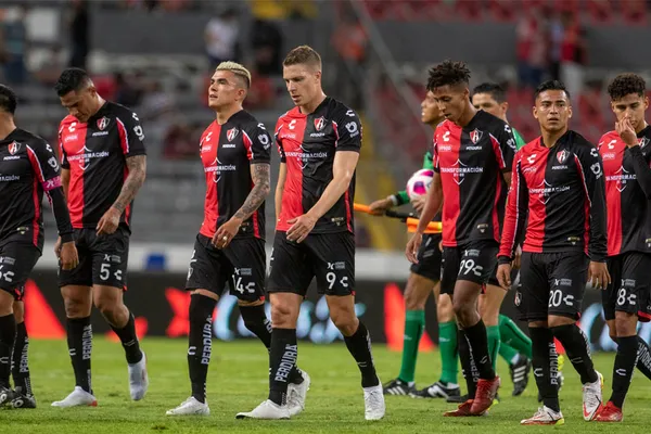 El Atlas ha perdido más partidos como local que como visitantes durante los últimos dos torneos, pero no sería la única razón.