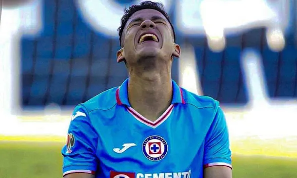 El ‘Brujo’ no pudo seguir después de un fuerte choque.