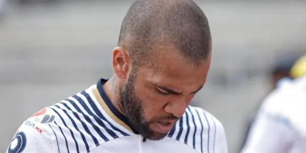 El caso de Dani Alves se torna cada vez más complejo, en España reportan que hasta ha dejado de comer en señal de rechazo a su arresto