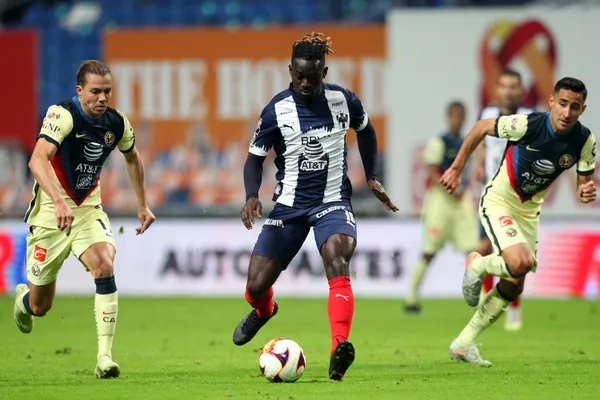 El Club América fue víctima de un robo que favoreció a Rayados de Monterrey.