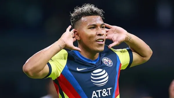 El colombiano no termina por convencerse para salir del equipo.