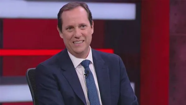 El comentarista de TUDN fue recordado en la semana por llmar pecho frío a Sebastián Córdova, ahora dirige unas palabras hacía Carlos Salcedo.