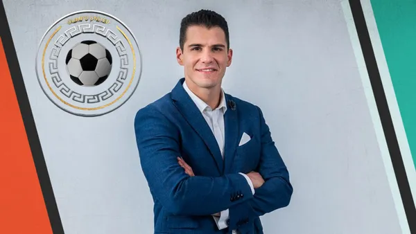 El conductor de ESPN se vio molesto por la derrota, y culpó a los árbitros