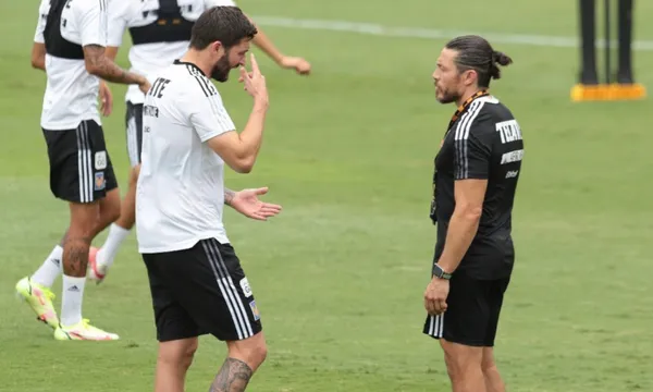 El cuestionado preparador físico trabaja con el Piojo, desde el América (Fuente: Solo Tigres)