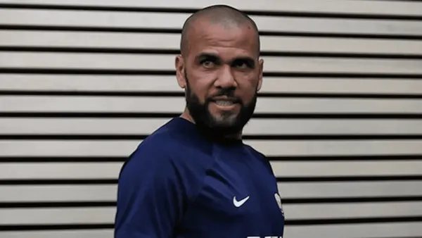 El defensa utilizó su última acción para poder salir en libertad.