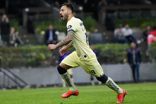 El defensor vio el partido vs Pumas desde el palco