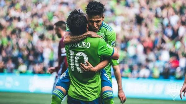 El delantero del momento en Concacaf, pudo llegar al América en el pasado reciente, hoy le gana una final a Pumas.