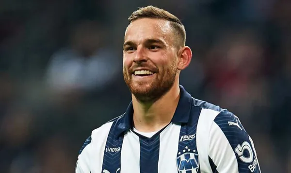 El delantero holandés llamó la atención y ahora vienen por él a Rayados