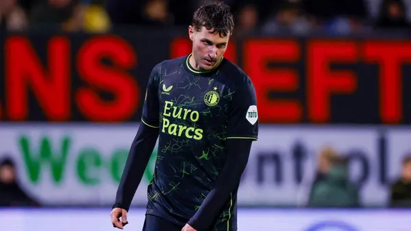 El delantero mexicano fue reconocido como uno de los mejores del mundo