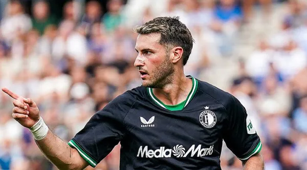 El delantero mexicano hace rendir cada gol que está haciendo en Europa