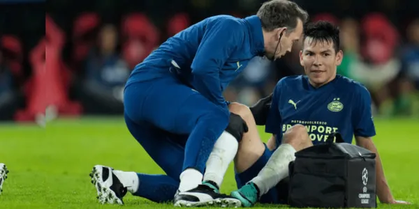 El delantero mexicano Hirving Lozano se lesionó en el duelo entre Sevilla y PSV