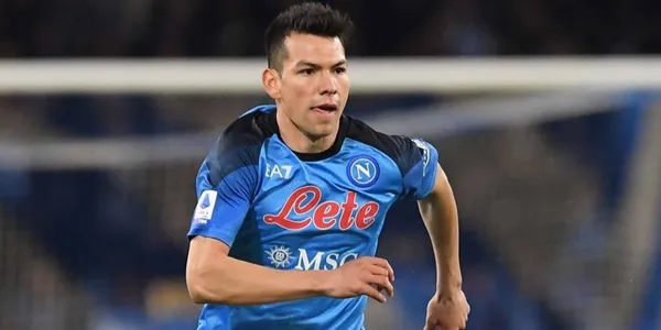 El delantero mexicano Hirving Lozano sorprende y a poco del título con el Napoli define su destino