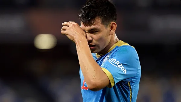 El delantero mexicano Hirving Lozano ya tomó una decisión respecto a su futuro en Europa