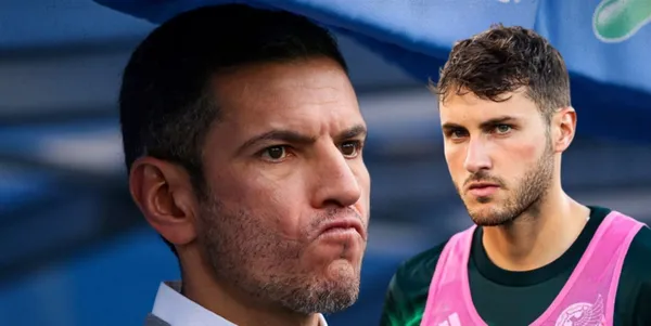 El delantero mexicano sigue en buen momento, pero salió por lesión