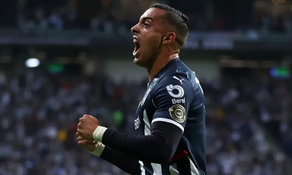 El delantero mexicano tuvo un gran año 2021 en el tema individual