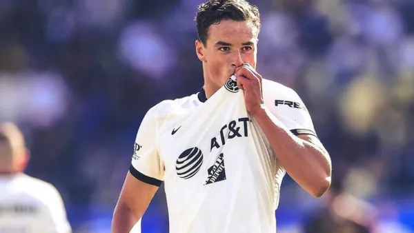 El delantero poblano regresó de una estancia con el Sporting de Gijón