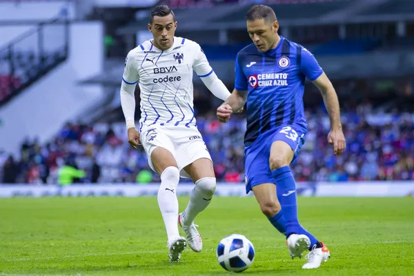 El delantero titular del Monterrey no pasa por buen momento ni en club ni en Selección de México. Si Funes Mori no sale inspirado contra Cruz Azul, ¿quién se vestirá de héroe en Rayados?