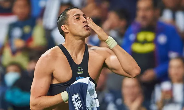 El delantero ya mexicano no ha disputado un partido desde el 5 de marzo