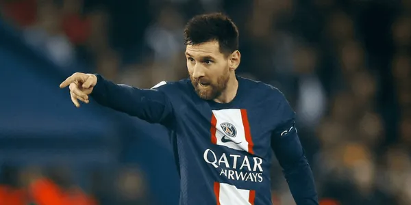 El diez ahora cobra una verdadera fortuna en PSG y le habría pedido millones a los árabes.