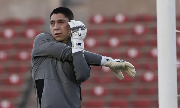 El director técnico fue contundente en su opinión sobre la situación con el portero mexicano