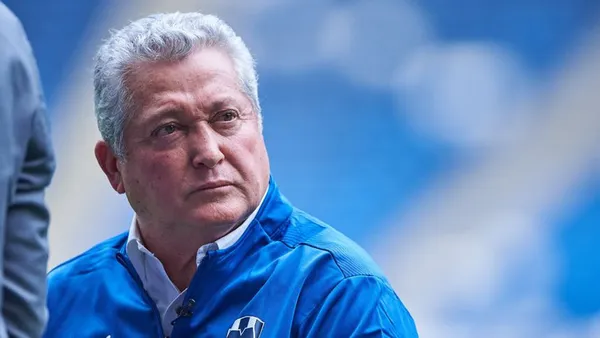 El DT del Monterrey estuvo presente en un partido para elegir sus posibles refuerzos