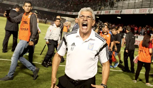 El DT volvió a repetir el insulto del video