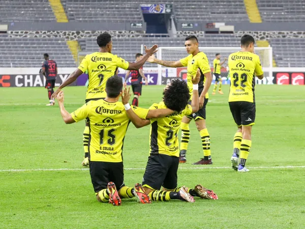 El duelo para cerrar el día.