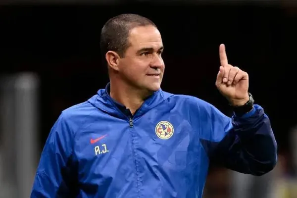 El entrenador brasileño no pudo ser registrado para esta jornada 1