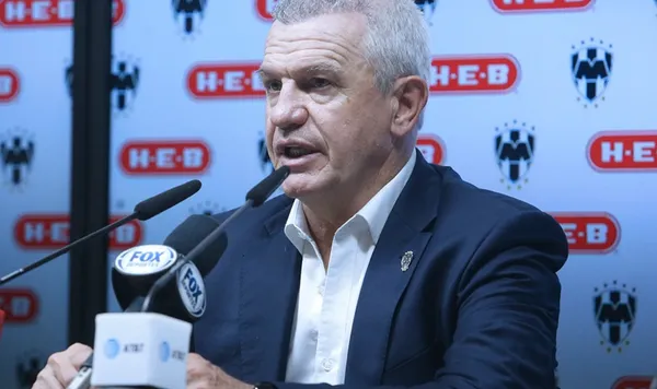 El entrenador de Monterrey dejó claro que no pidió refuerzos a la directiva de Rayados para el Mundial de Clubes y Clausura 2022.