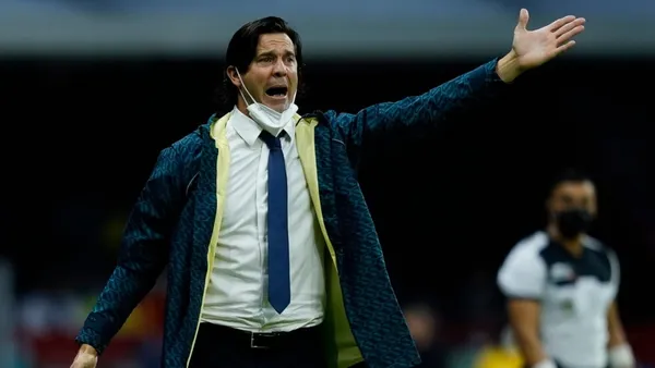 El entrenador del América descargó en contra del arbitraje por la mala dirección que le dieron al partido y reveló como encarará el partido de vuelta
