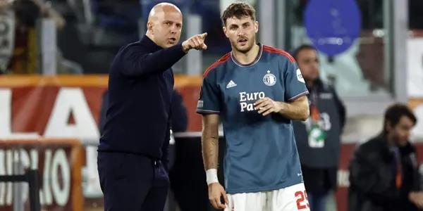 El entrenador del Feyenoord, Arne Slot, se refirió a la falta de gol de Santiago Giménez