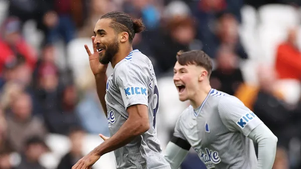 El equipo de Edson Álvarez tiene una visita un tanto complicada