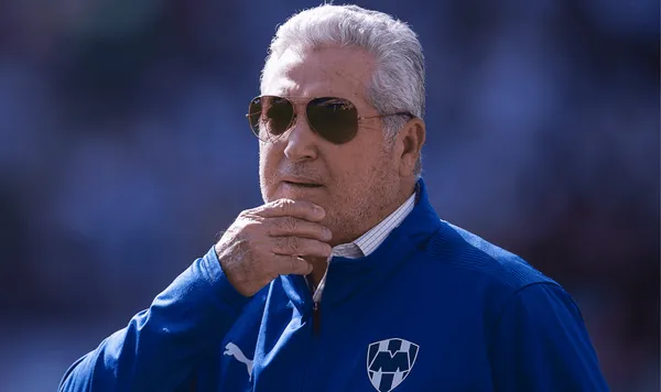 El estratega argentino quisiera volver al Monterrey y quitar del lugar a Vucetich