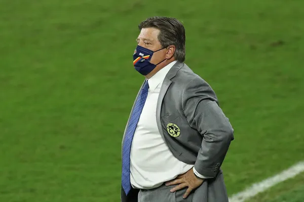 El ex entrenador del equipo seguiría “ardido” con las Águilas.