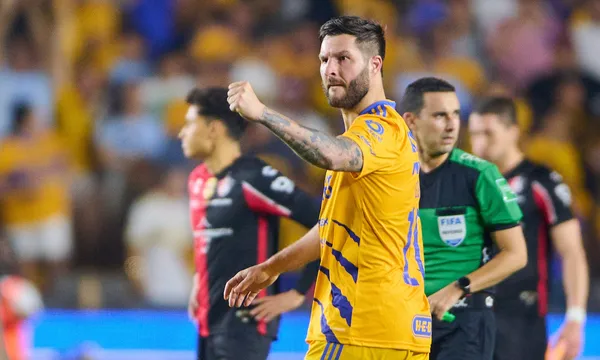 El francés ha sido captado en videos pasándola bien en sus vacaciones