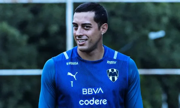 El histórico delantero de los Rayados sigue sin ganarse la confianza de la afición previo al arranque del nuevo torneo