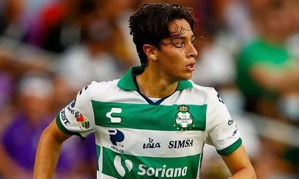 El joven del Santos Laguna se impone.