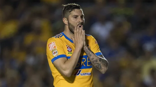 El jugador del Tigres podría perder su naturalización, por supuestamente haber dado datos equivocados en los documentos.