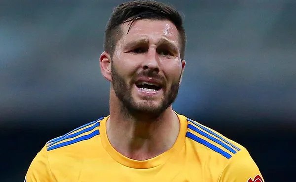 El jugador francés ya no es suficiente para que el conjunto auriazul saque adelante sus partidos y este fue el error que cometió el equipo