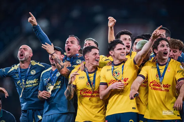 El jugador hizo la mayor muestra de amor al club aunque su estancia está en duda