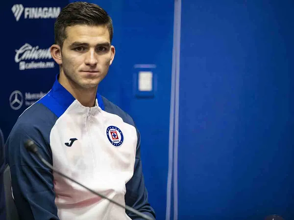 El jugador se dedica a estudiar