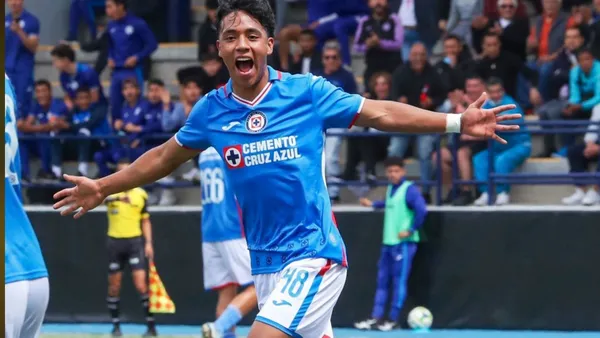 El juvenil hizo el gol de su vida con una volea de larga distancia que empató el marcador 3 a 3