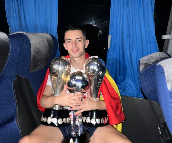 El mediocampista salió a respaldar a su presidente en plenas críticas