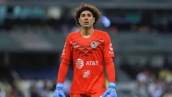 El mexicano salió con gritos del estadio Azteca