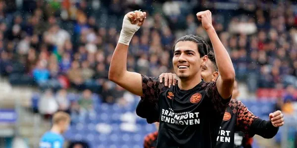 El mexicano volvió a marcar tras sus problemas físicos