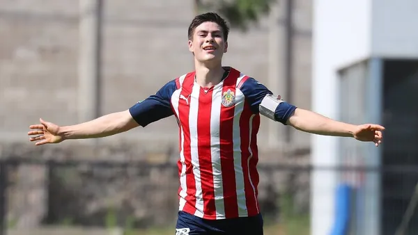 El motivo por el que Sebastián Pérez Bouquet no juega es a causa de una promotora